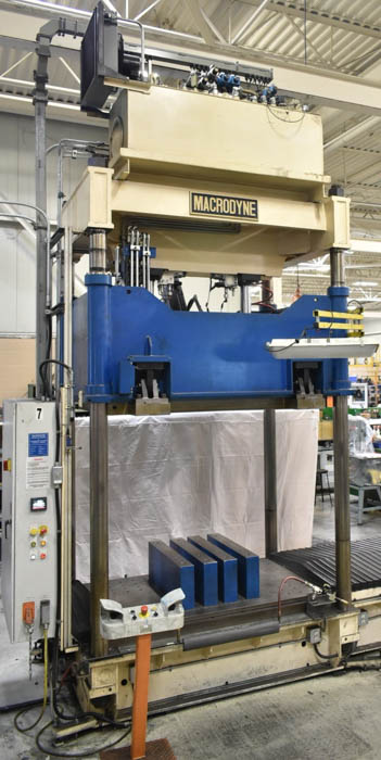 MACRODYNE 4 post hydraulic spotting press-image